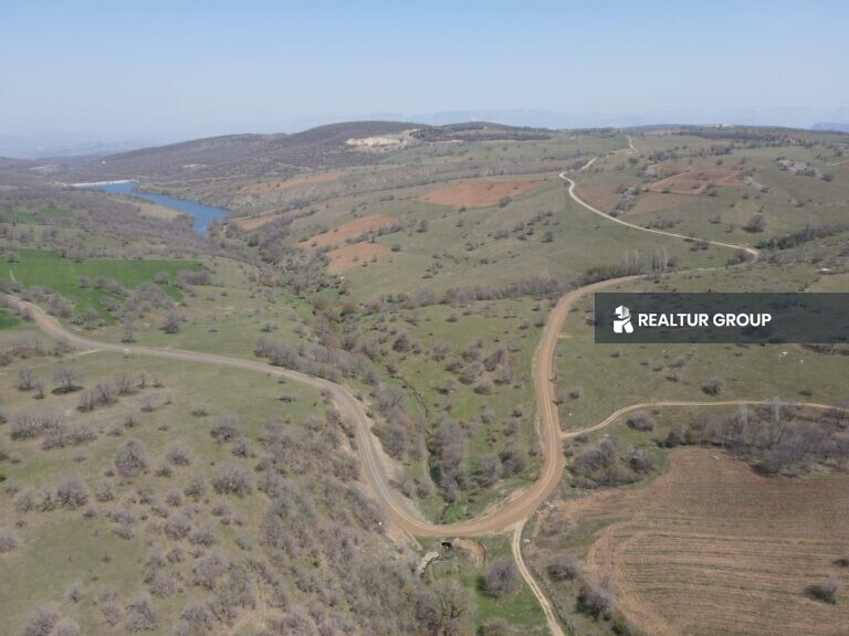 أرض جوز تشاندلر للبيع في تركيا في محافظة بيلجيك منطقة سوغوت سافسيبي