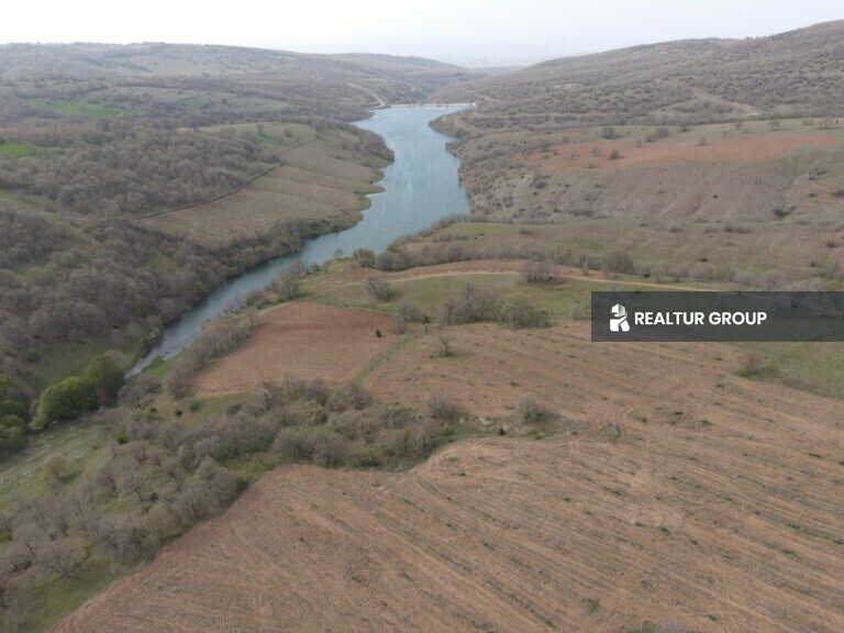 أرض جوز تشاندلر للبيع في تركيا في محافظة بيلجيك منطقة سوغوت
