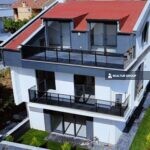 https://realtur.com.tr/property/luxurious-triplex-villa-for-sale-near-the-beach-in-istanbul-silivri-ar/